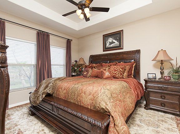 4th image of 6 Valdarama Dr