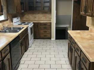 1925 S Thelma Ave, Springfield, MO 65807