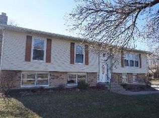 1421 Norfolk St, Downers Grove, IL 60516