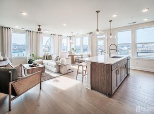 27 Tuckman Dr S, Monmouth Junction, NJ 08852