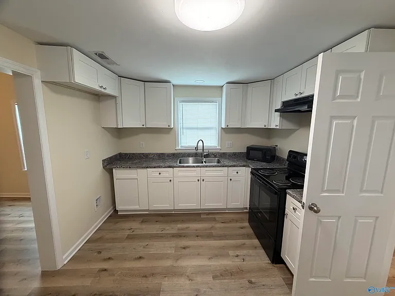 1603 Grant St SE — Photo 9