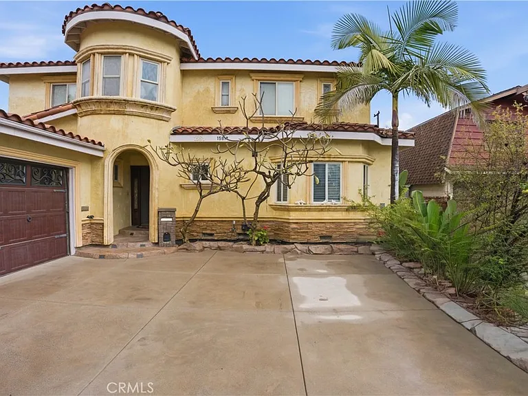 1581 W Chanticleer Rd #B — Photo 12