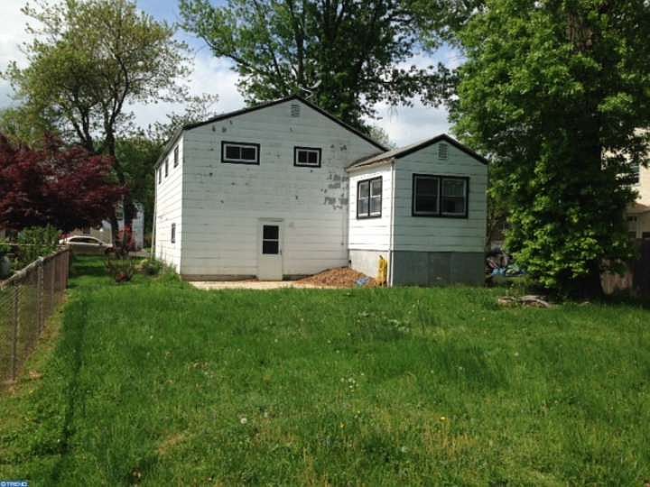 2nd image of 419 Maple St