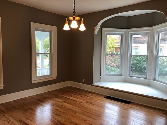 3rd image of 185 N Church St