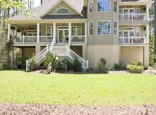 201 Tupelo Ln, Washington, NC 27889