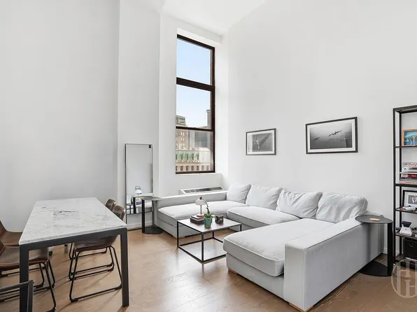 20 West St APT 23J, New York, NY 10004