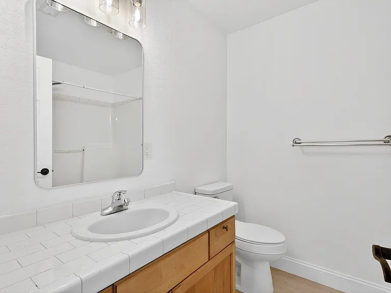 443 Harris Ln — Photo 21