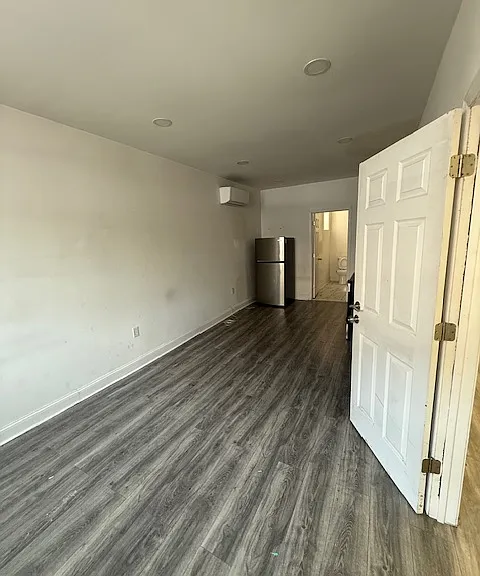1612 W Susquehanna Ave #1 — Photo 2