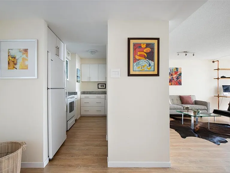 1477 Ashford Avenue Torre Del Mar #603 — Photo 4