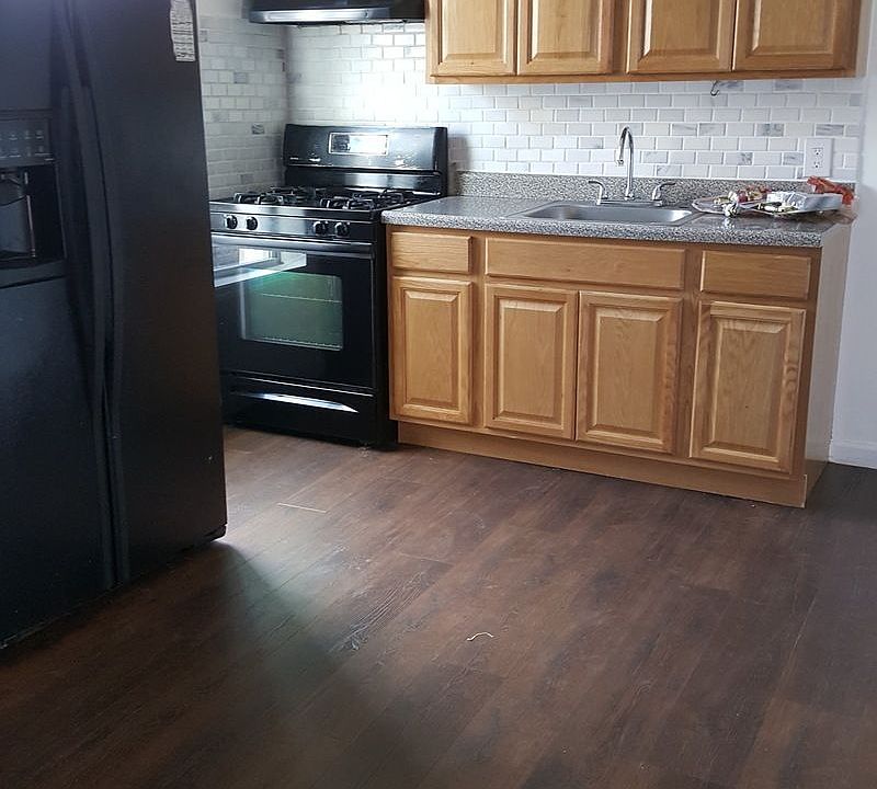 1st image of 8767 126th St