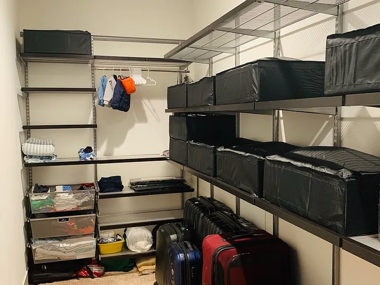 Walk in closet