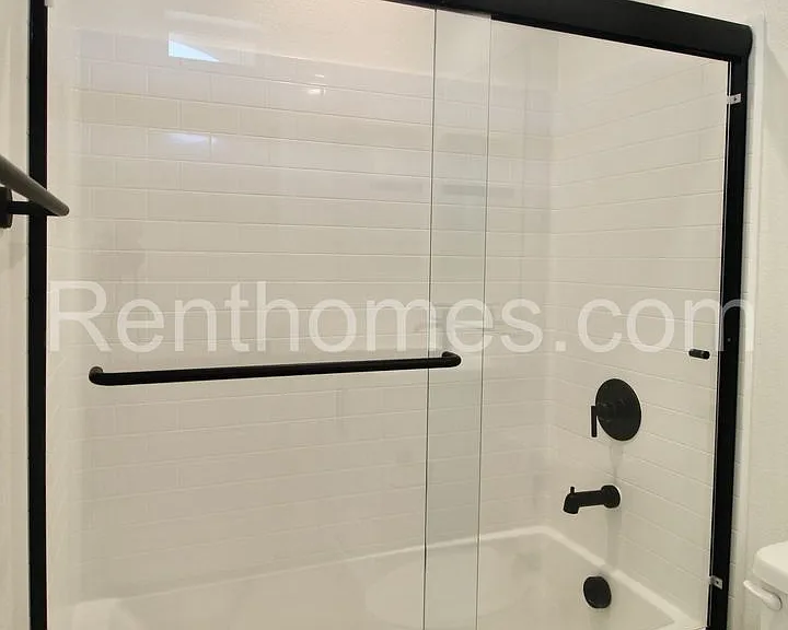 1710 Discovery Falls Dr #101 — Photo 18