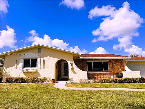 451 NW 42nd Ave #0 Photo 1
