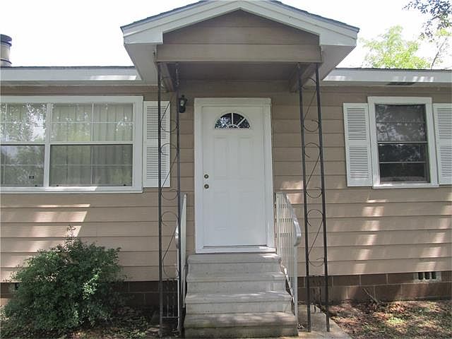 1st image of 223 Paula Dr