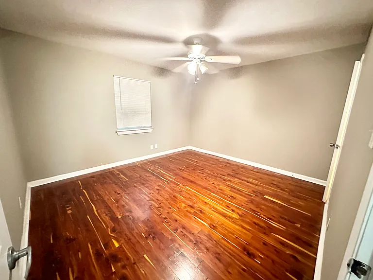 1302 S Quinlan Park Rd #B — Photo 15