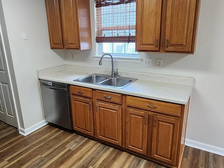 194 Tyson Glen Dr — Photo 11