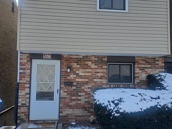 2nd image of 726 S 10th St