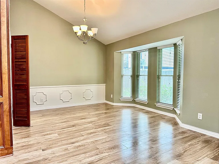 19611 Enchanted Spring Dr — Photo 9