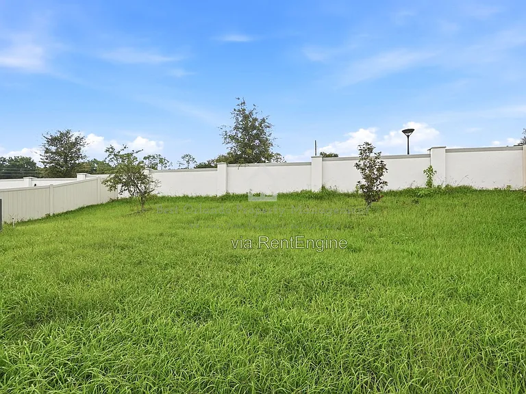 4386 Davos Dr — Photo 39