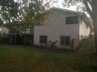 1873 Bluehill Dr NE, Grand Rapids, MI 49525