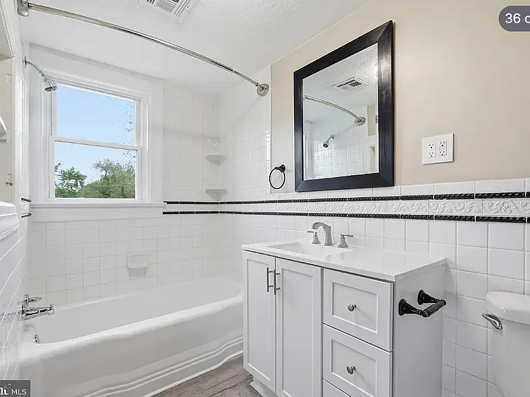 517 Dunlap St — Photo 7