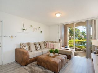 12160 Saint Andrews Pl APT 108, Hollywood, FL 33025