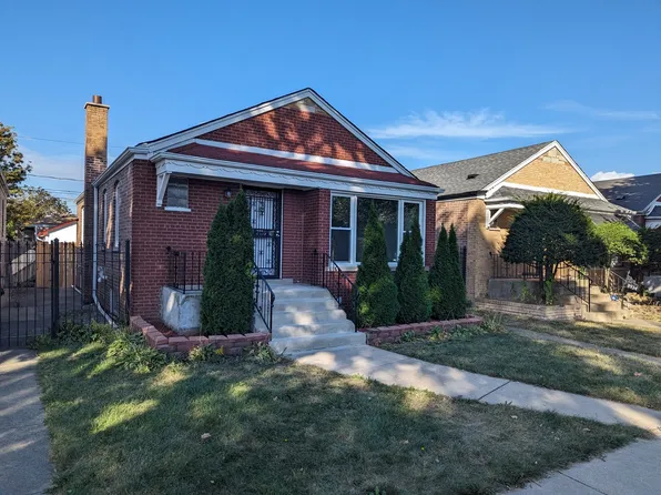 8936 S Ridgeland Ave, Chicago, IL 60617