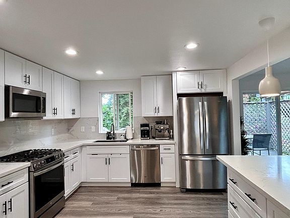 5th image of 12726 NE 138th St