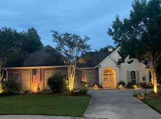 10423 Springlake Cir E, Baton Rouge, LA 70810