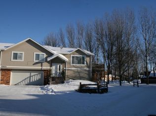 3801 S 11th St, Grand Forks, ND 58201