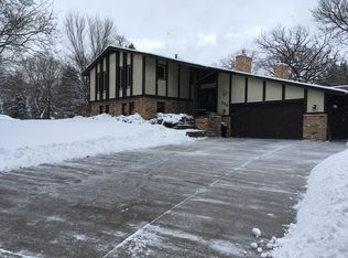 530 127th Ln NW, Coon Rapids, MN 55448