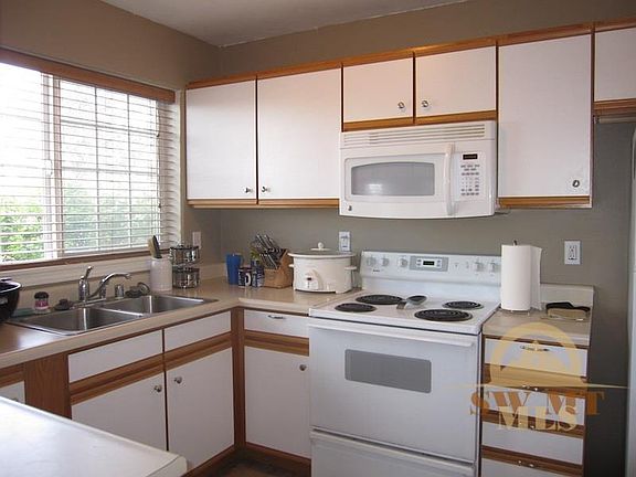 4th image of 3028 W Villard St APT D