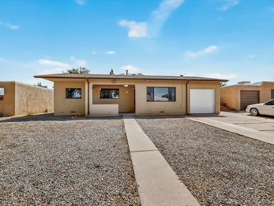 924 Indiana St SE, Albuquerque, NM, 87108