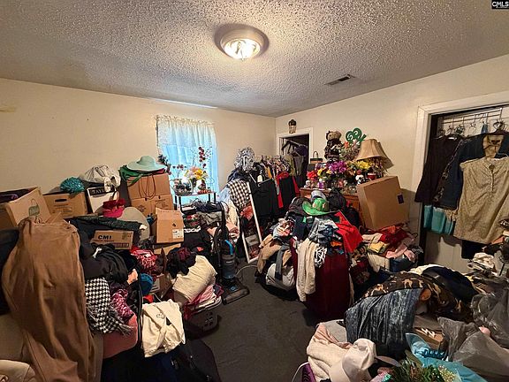 5th image of 831 Summit Ave