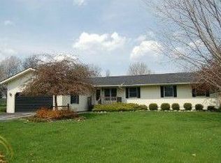 515 E Dawson Rd, Milford, MI 48381