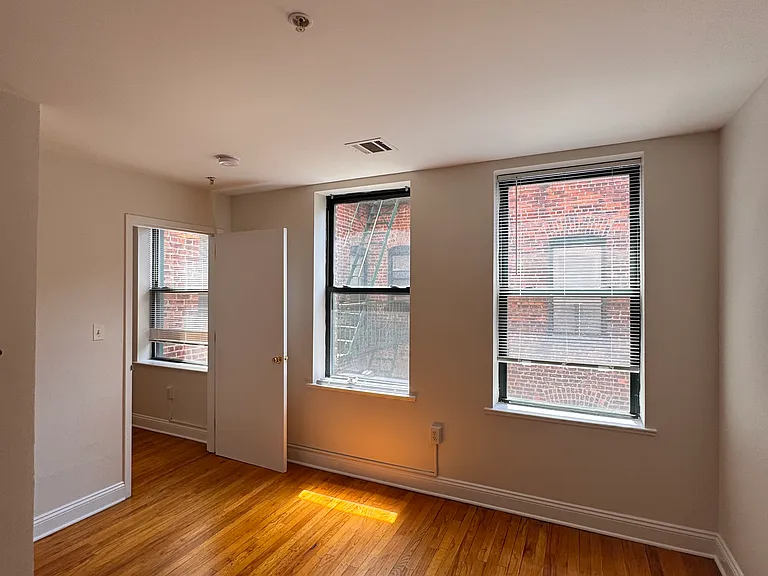 140 Virginia Ave #302 — Photo 8