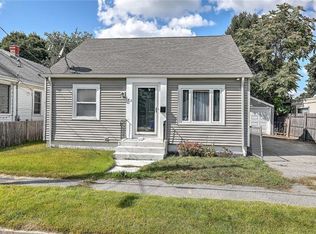 142 London Ave, Pawtucket, RI 02861