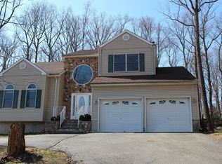 24 Bragman Rd, Randolph, NJ 07869