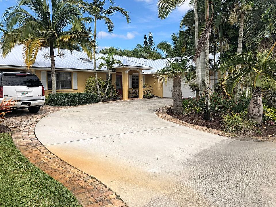 1st image of 2423 SW 14th Ter