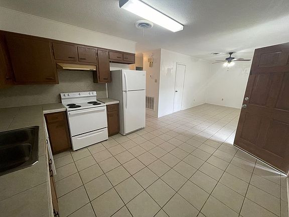 4th image of 522 N 15th St