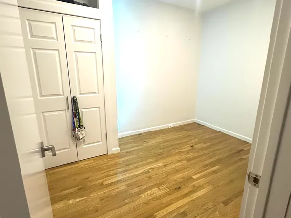 16 North Moore Street image 4 of 5