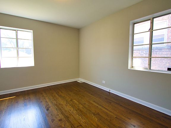 5th image of 1011 31st Ave