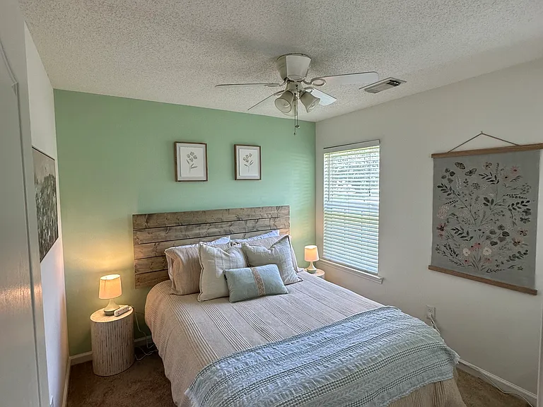 3738 Crescent Gardens Dr — Photo 6
