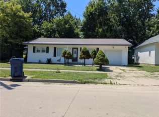404 E Madison St, Paris, IL 61944