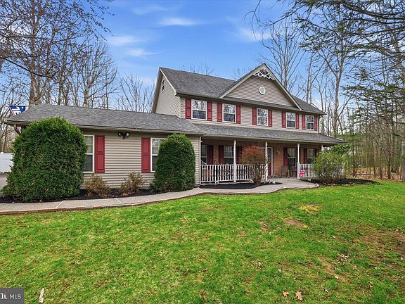 2nd image of 9 Hickory Dr