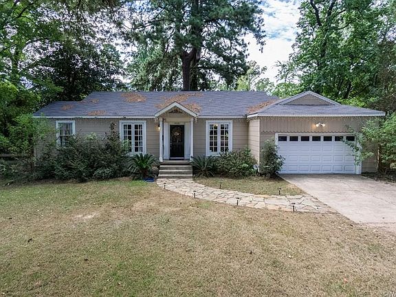 2nd image of 4451 Lakeshore Dr