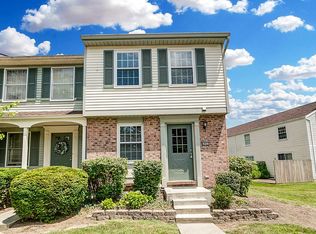 8061 Mill Rock Dr, West Chester, OH 45069