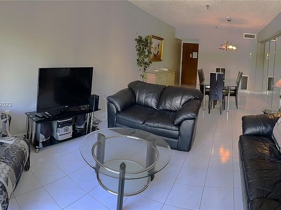3rd image of 250 181st Dr APT 105