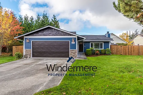 890 NW Haslo Pl Photo 1