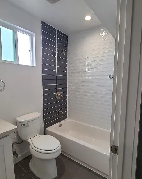 839 E 32nd St — Photo 15